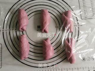 Purple Sweet Potato Coconut Meal Bun recipe