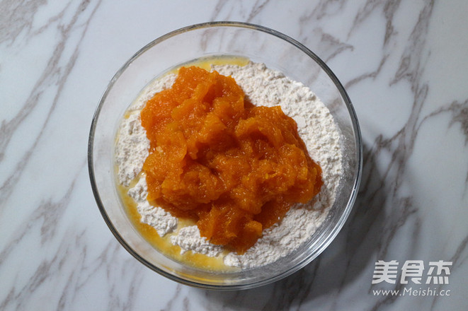 Pumpkin Fried Bun recipe