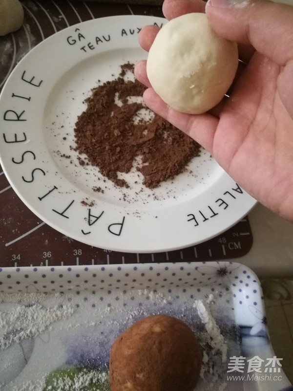 Mushroom Bean Paste Bun recipe