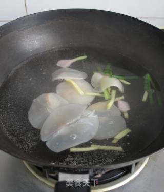 Cantonese Old Fire Soup---phoenix Claw Conch Lean Broth recipe