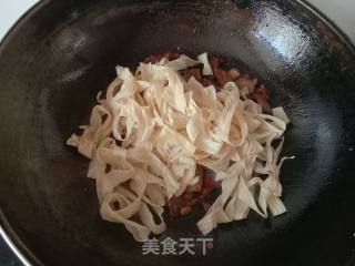 Fried Pork with Dried Tofu Skin recipe