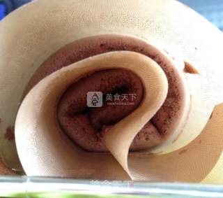 Cocoa Strawberry Chiffon Cake Roll-(28*28 Baking Tray) recipe