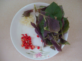 Stir-fried Cucumber with Basil recipe