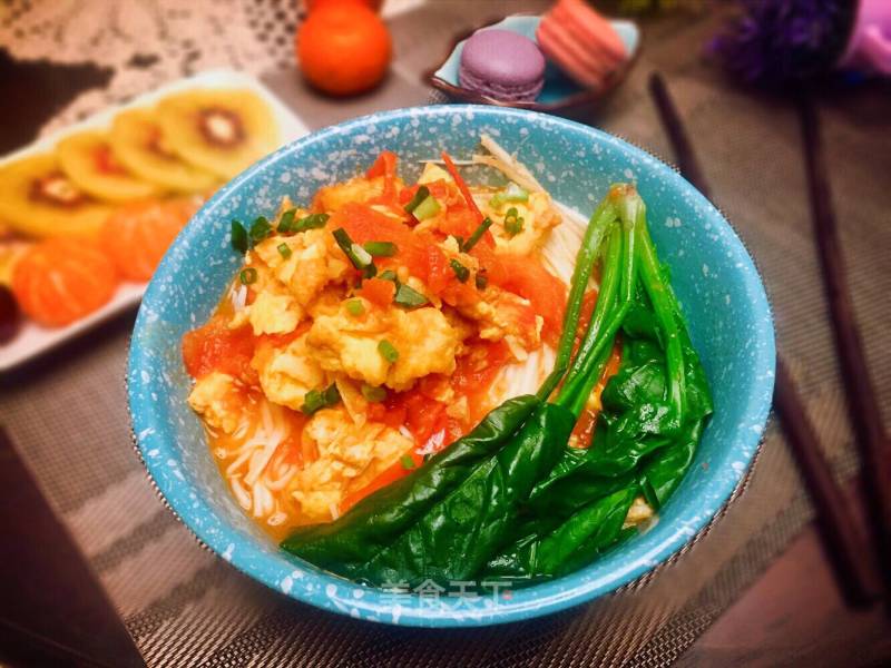 #春食野菜香#tomato Egg Spinach Bamboo Noodle recipe