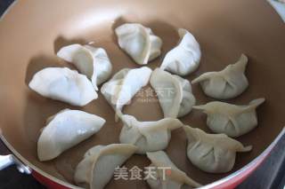 Shepherd's Purse Pan-fried Dumplings-lock The Deliciousness and Share It with You recipe