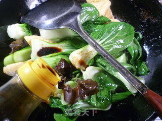 Stir-fried Vegetables with Black Fungus and Big Oil recipe