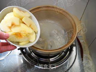Apple Stewed Raw Fish recipe