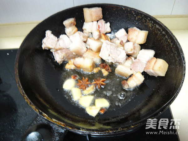 Braised Pork Belly and Dried Bamboo Shoots recipe