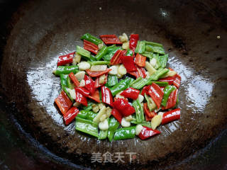 Stir-fried Pork with Double Peppers recipe