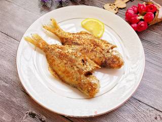 Fried Sea Crucian Carp with Cumin recipe