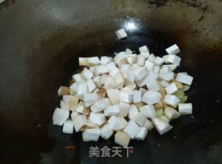 Fried Diced Chicken with Pleurotus Eryngii recipe