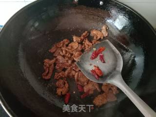 Stir-fried Pork with Garlic Leaves recipe
