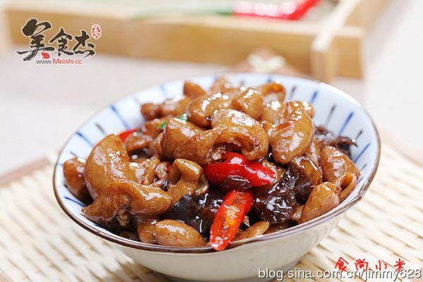 Fatty Sausage with Fungus recipe