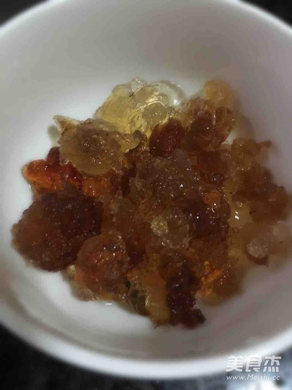 Tremella Saponaria Rice Peach Gum Sugar recipe