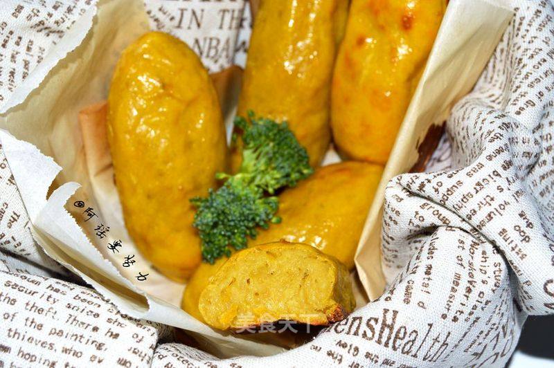 Golden Glutinous Rice and Sweet Potato Buns