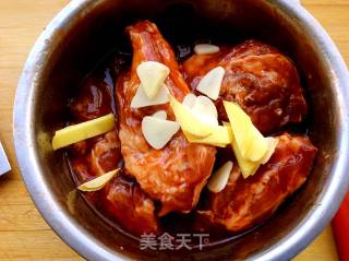 Barbecued Pork with Honey Sauce recipe