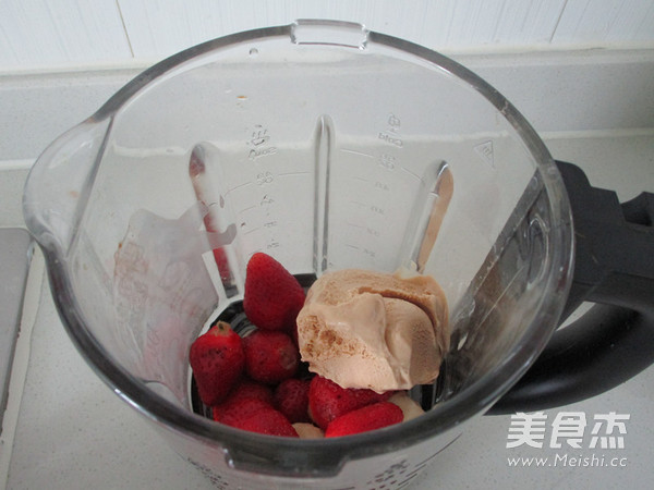 Strawberry Banana Smoothie recipe