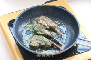 Pan-fried Lamb Chops with Chinese New Year Dishes recipe