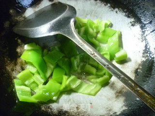 Stir-fried Mushrooms with Green Peppers recipe