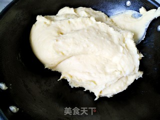 Mung Bean Paste Egg Yolk Crisp recipe