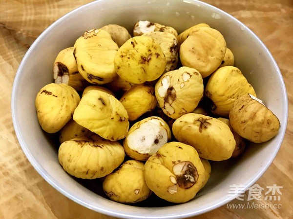 Braised Pork with Chestnut and Yuba recipe