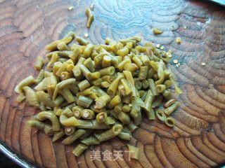 Stir-fried Diced Lettuce with Capers recipe