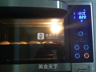 #aca烤明星大赛#afraid of Getting Fat? Try The Condensed Milk Bun recipe