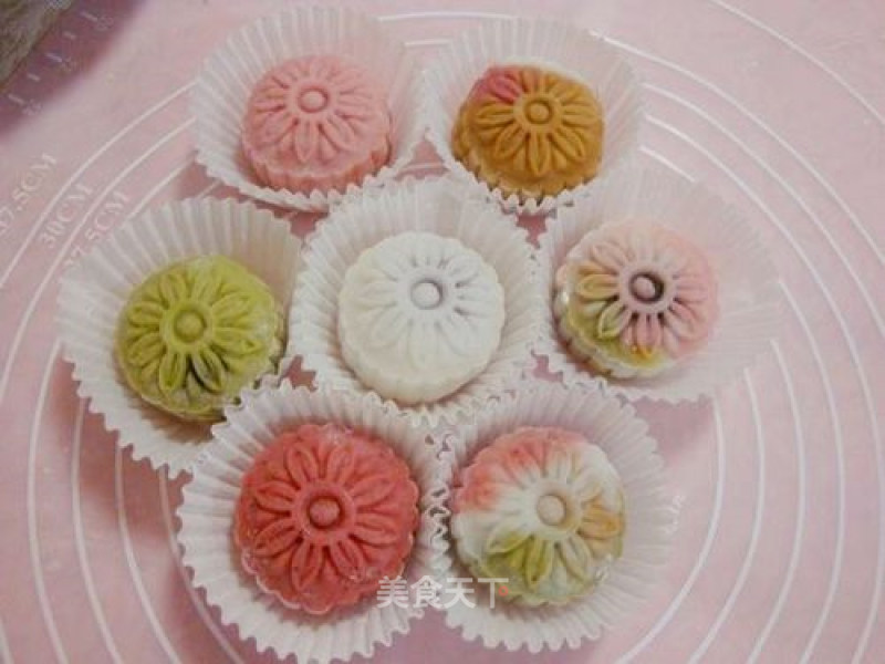 Colorful Snowy Mooncakes recipe