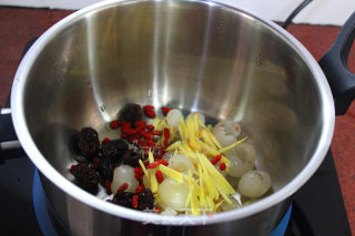 Wolfberry Longan Brown Sugar Tea recipe