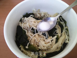 Wakame with Enoki Mushroom recipe