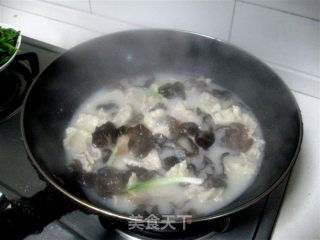 Sliced Pork with Black Fungus-hometown Cuisine recipe