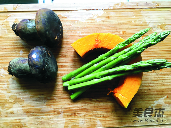 Pumpkin Bisque with Asparagus and Flax Seed Oil recipe