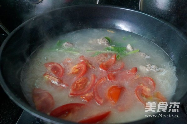 Tomato Omelette Bone Noodle Soup recipe