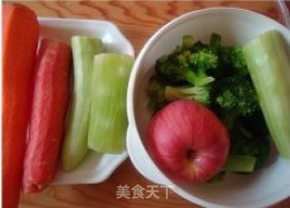 Colorful Fruit and Vegetable Salad recipe