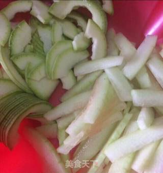 Zucchini Salad with Watermelon Peel recipe