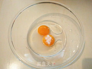 #四session Baking Contest and is Love Eating Festival# Six-inch Red Velvet Chiffon Cake recipe