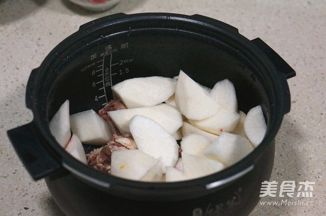 Radish Beef Bone Soup recipe