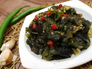 Preserved Eggs with Green Peppers recipe