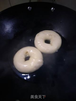 Salted Egg Yolk Pork Floss Bagels recipe