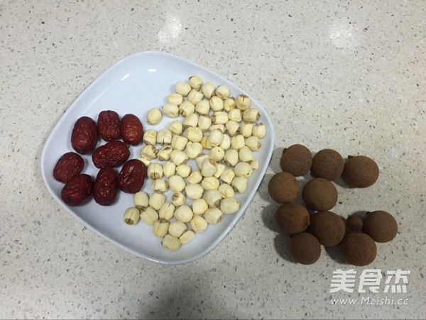 Jujube, Longan and Lotus Seed Syrup recipe