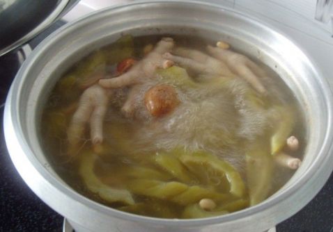 Chicken Feet Bitter Gourd Bone Soup recipe