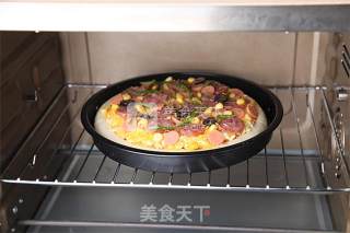Egg Yolk Pizza That's Not Greasy to Eat recipe