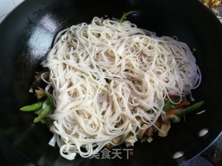 Fried Soup Noodles with Vegetables recipe