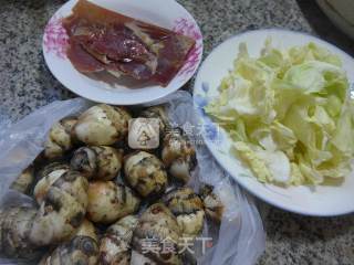 Fine Ham, Cabbage and Taro Soup recipe