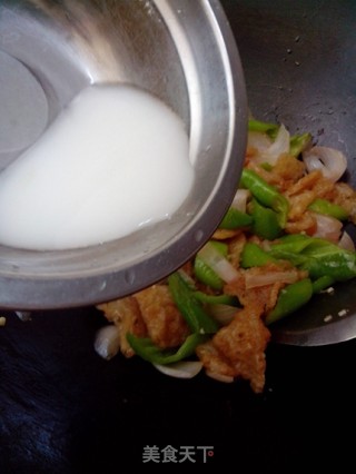 Stir-fried Crispy Pork Skin with Chili and Green Onion recipe