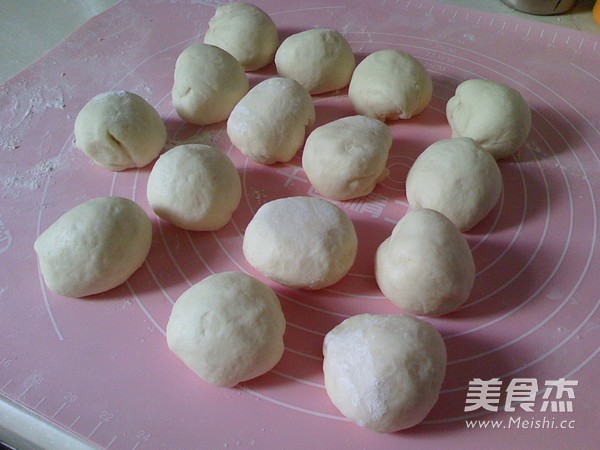 Sauce Pork Buns recipe