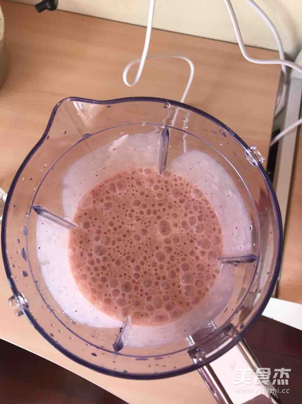 Banana Strawberry Milkshake recipe