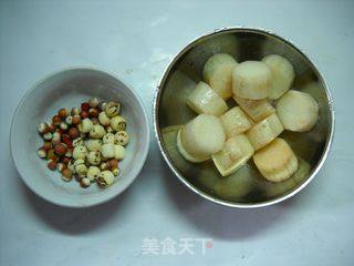 Chai Chicken Soup with Yam, Gorgon and Lotus Seeds recipe