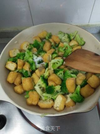 Stir-fried Broccoli with Tofu recipe