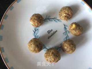 Salted Egg Yolk Pork Floss Rice Ball-bento recipe